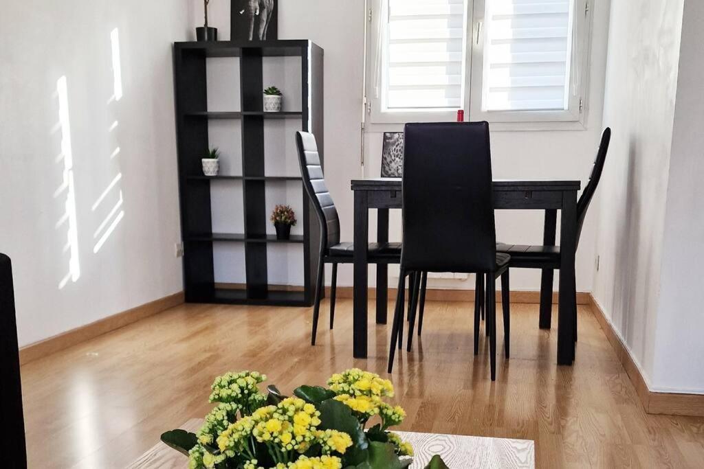 Апартаменти Appart Cosy & Spacieux-Metro7 Louis-Aragon+Parking Вітрі-сюр-Сен Екстер'єр фото